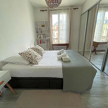 Hotel 2 Pieces, Chic & Cosy
