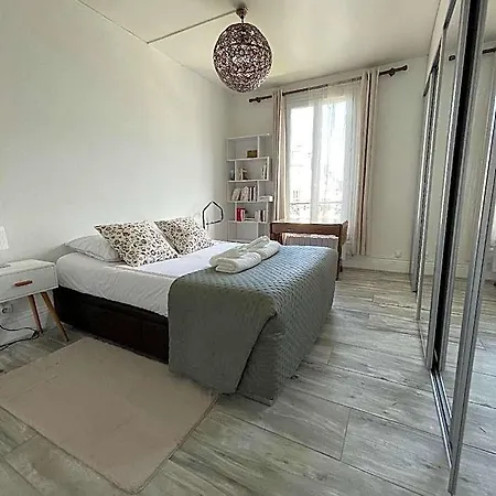 2 Pieces, Chic & Cosy 3*