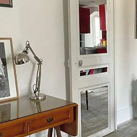 2 Pieces, Chic & Cosy Hotel 3*